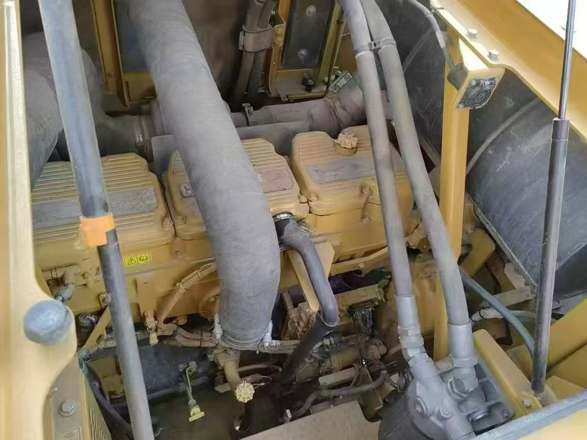 2022 Caterpillar 395 crawler excavator engine compartment view 2022 Caterpillar 395 crawler excavator engine compartment view