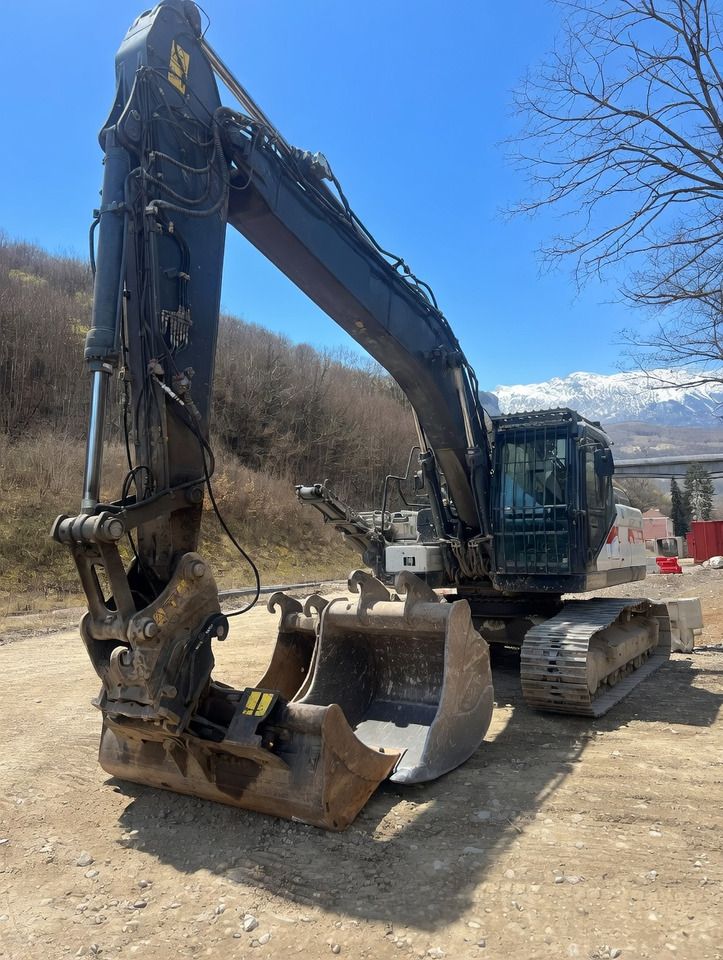 2018 Doosan DX235 LC 5 crawler excavator, front three-quarter view