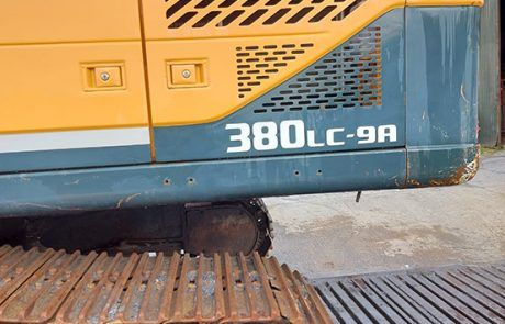 2013 Hyundai R380LC-9A crawler excavator side panel detail 2013 Hyundai R380LC-9A crawler excavator side panel detail