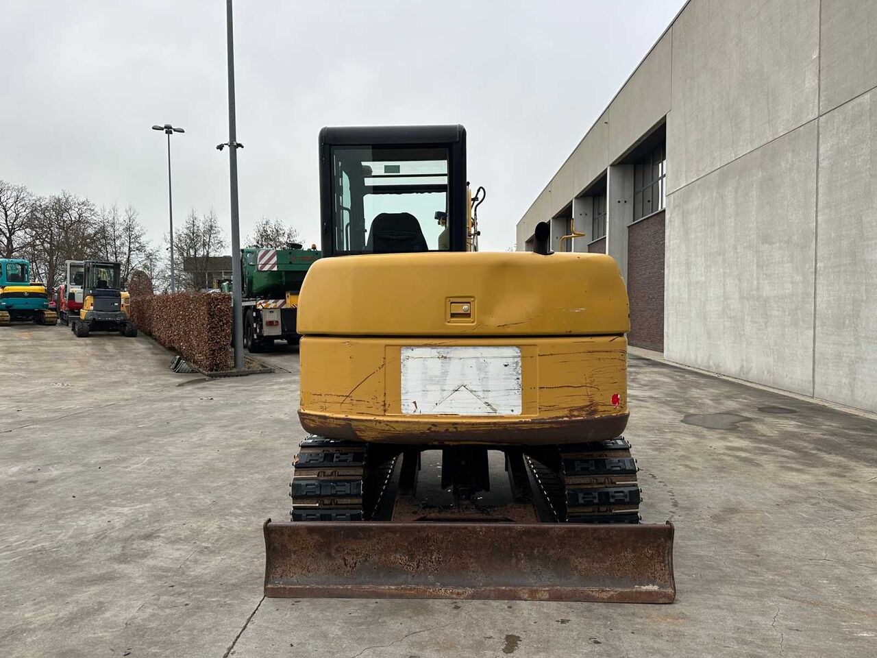 2013 Caterpillar 306 mini excavator rear view 2013 Caterpillar 306 mini excavator rear view
