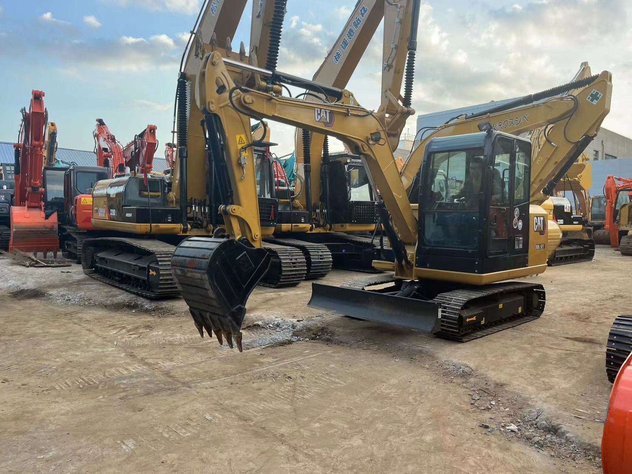 2018 Caterpillar 305.5E2 crawler excavator, front three-quarter view 2018 Caterpillar 305.5E2 crawler excavator, front three-quarter view