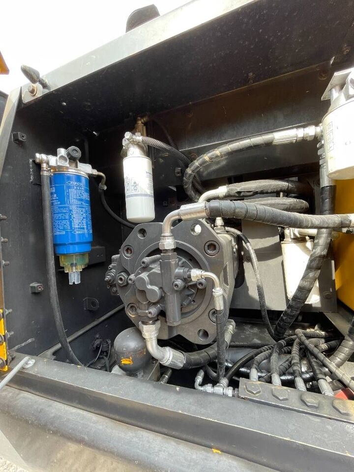 2025 Volvo EC290 crawler excavator engine compartment detail