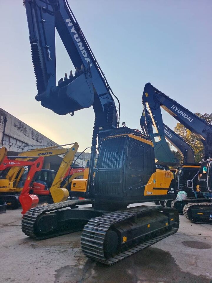 2025 Hyundai HX220HD crawler excavator, front three-quarter view 2025 Hyundai HX220HD crawler excavator, front three-quarter view