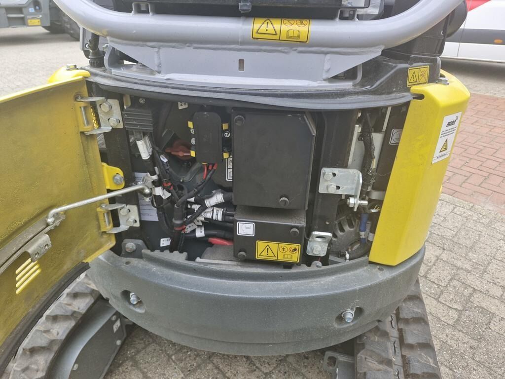 2022 Wacker Neuson EZ17E mini excavator rear compartment view 2022 Wacker Neuson EZ17E mini excavator rear compartment view