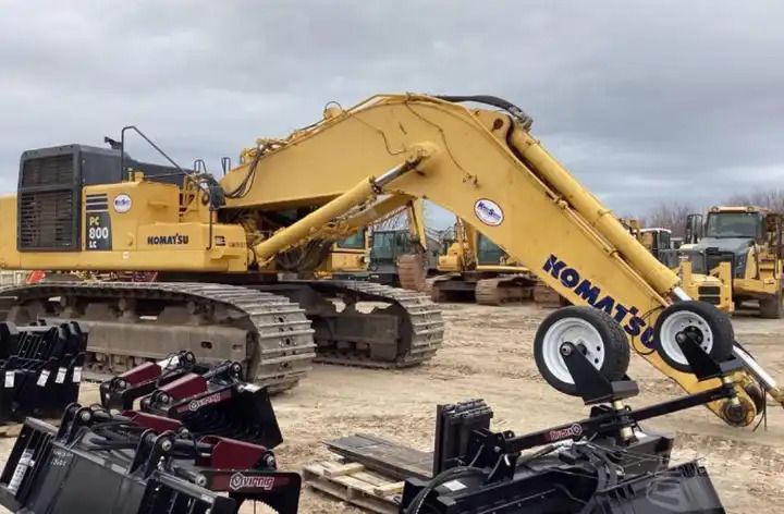 2020 Komatsu PC800 LC crawler excavator side view 2020 Komatsu PC800 LC crawler excavator side view