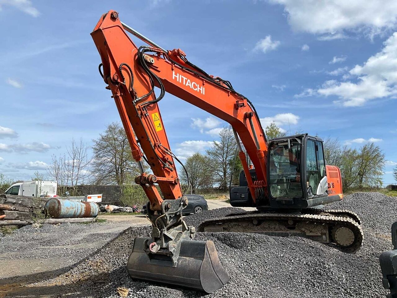 2014 Hitachi 180 LCN crawler excavator, side view 2014 Hitachi 180 LCN crawler excavator, side view