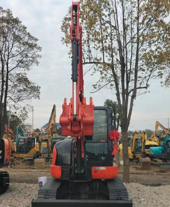 Kubota KX165 mini excavator, front view Kubota KX165 mini excavator, front view