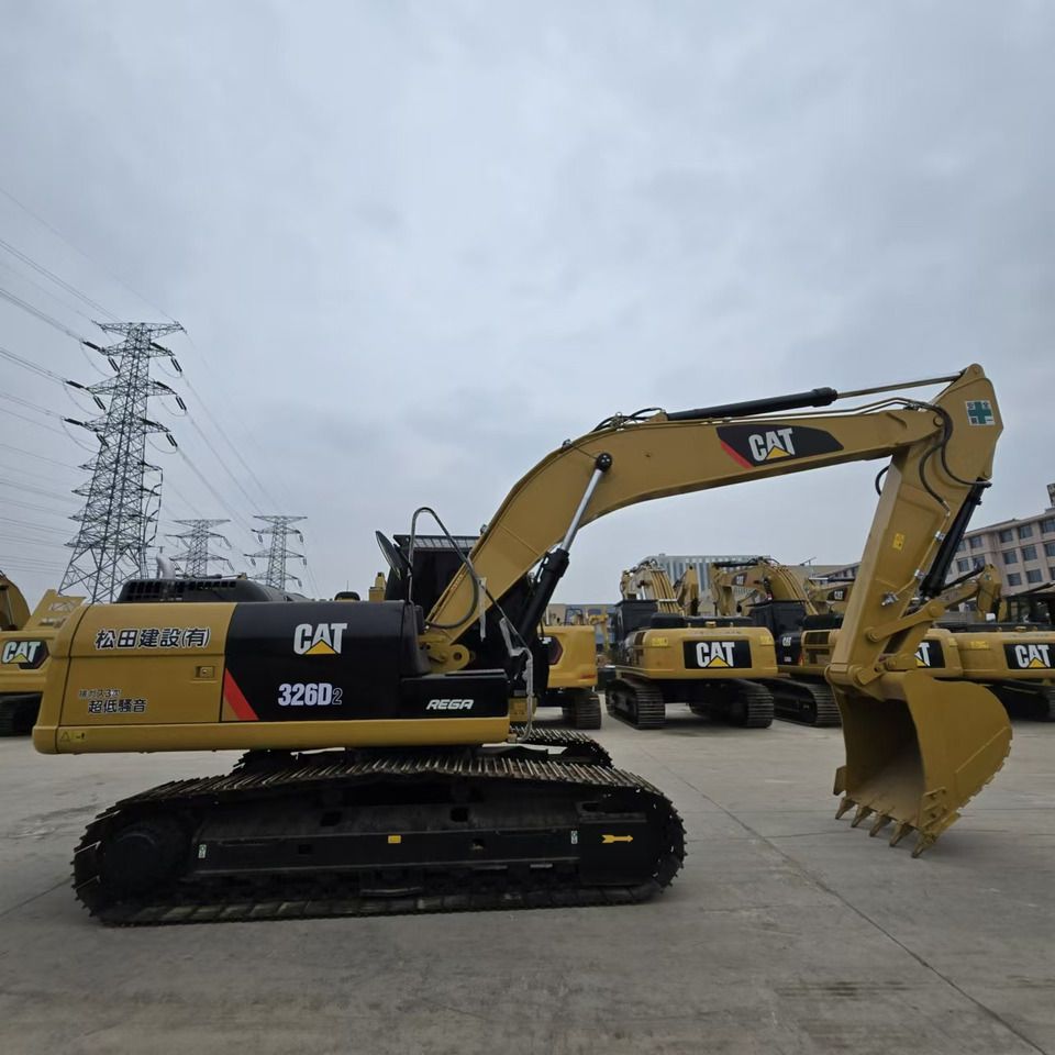 2022 Caterpillar 326D2 crawler excavator, side view 2022 Caterpillar 326D2 crawler excavator, side view