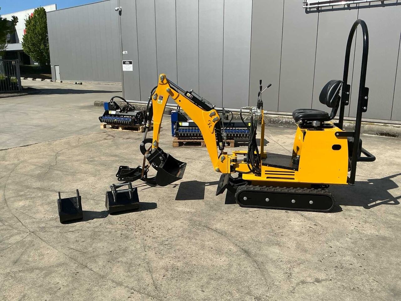 AXPAN 36 mini excavator, side view