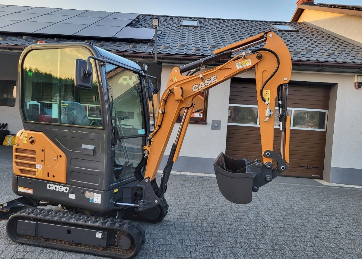 2022 CASE CX19C mini excavator, side view 2022 CASE CX19C mini excavator, side view