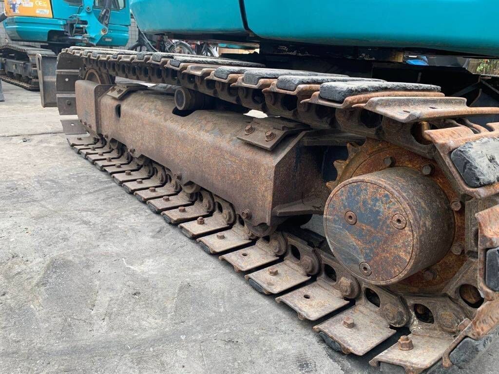 2018 Kubota U35-5 mini excavator undercarriage view 2018 Kubota U35-5 mini excavator undercarriage view