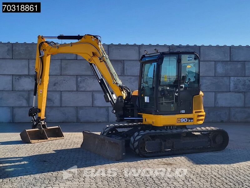 2022 JCB 90Z-2 mini excavator, side view 2022 JCB 90Z-2 mini excavator, side view