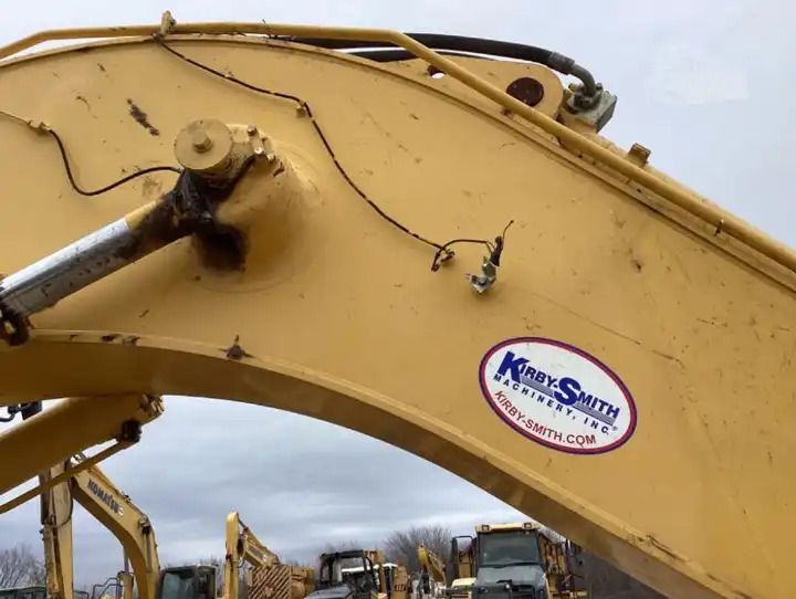 2019 Komatsu PC800 crawler excavator boom detail 2019 Komatsu PC800 crawler excavator boom detail
