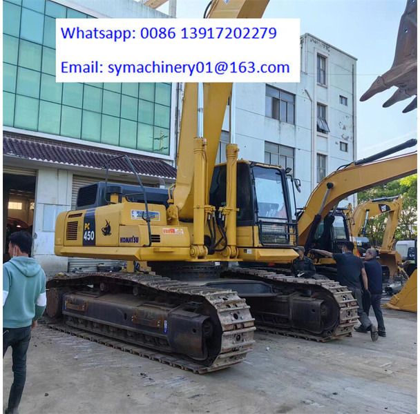 2023 Komatsu PC450-8 crawler excavator, side profile view 2023 Komatsu PC450-8 crawler excavator, side profile view