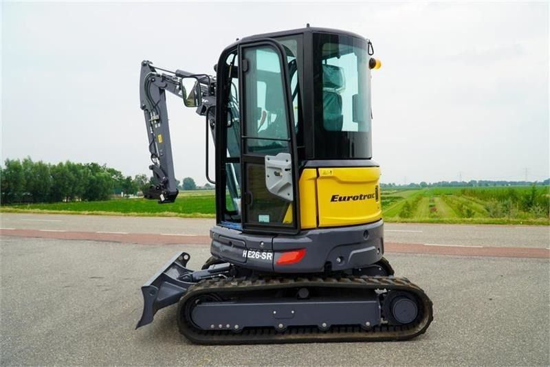 Eurotrac HE26-SR mini excavator, side view Eurotrac HE26-SR mini excavator, side view