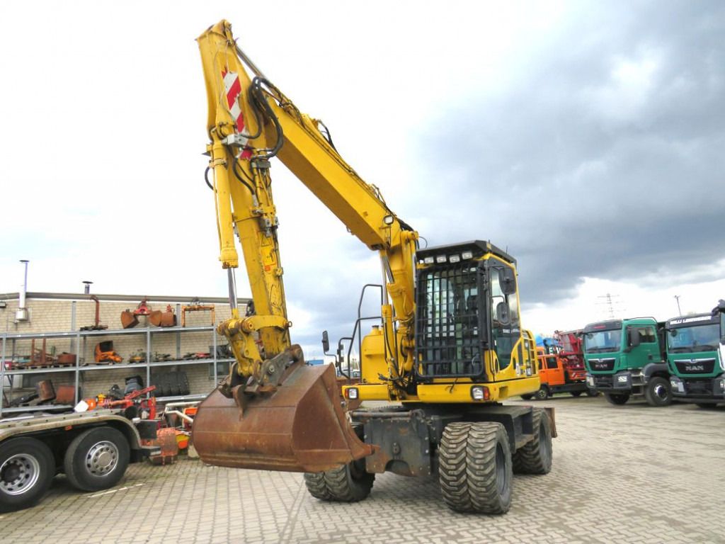 2016 Komatsu PW148-8 wheel excavator front three-quarter view
