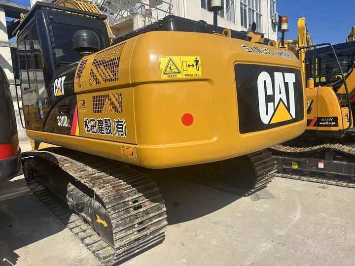 2022 Caterpillar 330D crawler excavator rear three-quarter view 2022 Caterpillar 330D crawler excavator rear three-quarter view