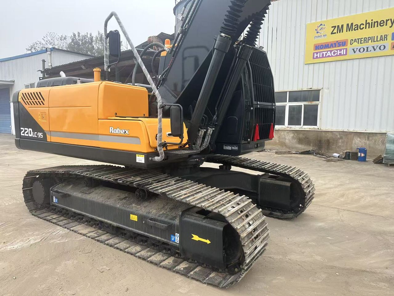 2024 Hyundai 220LC-9S crawler excavator, rear three-quarter view 2024 Hyundai 220LC-9S crawler excavator, rear three-quarter view