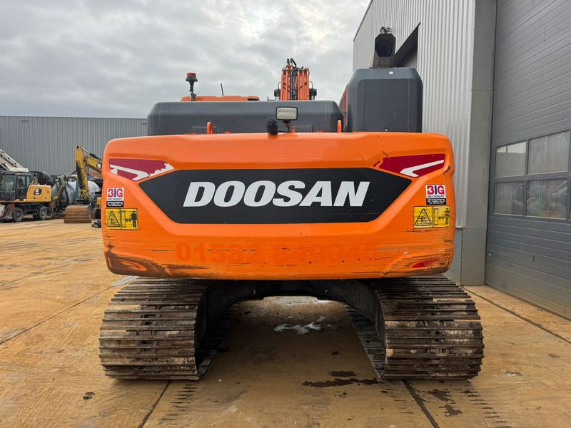 2022 Doosan DX225LC-7 crawler excavator rear view 2022 Doosan DX225LC-7 crawler excavator rear view