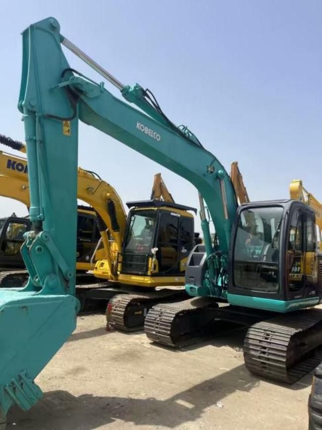 2023 Kobelco SK135SR crawler excavator, front three-quarter view