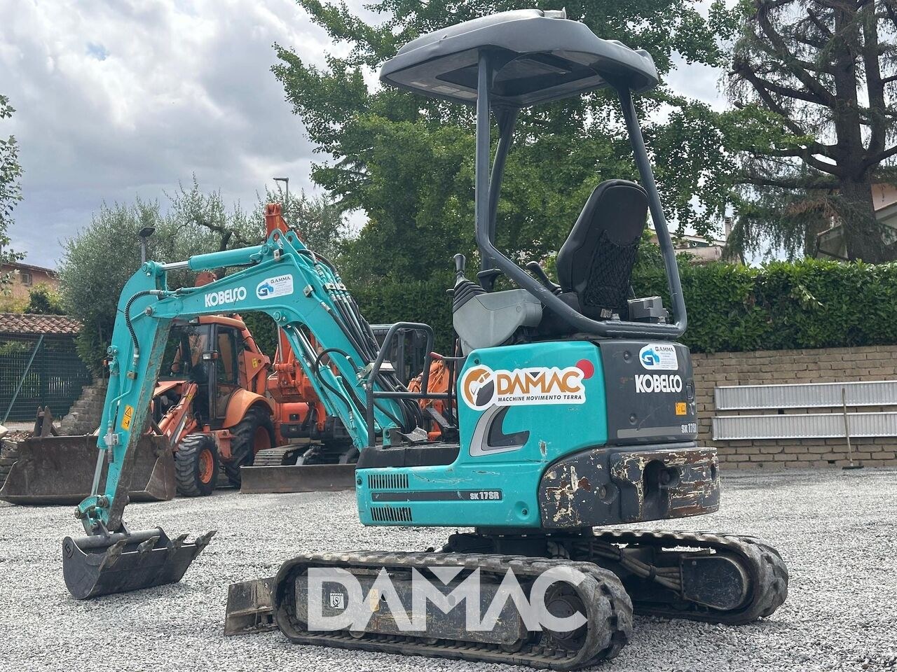 2021 Kobelco SK17SR-3E mini excavator, side view 2021 Kobelco SK17SR-3E mini excavator, side view