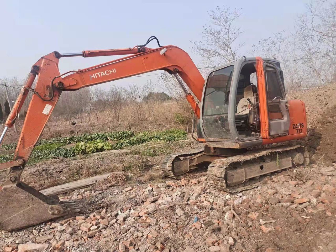 2016 Hitachi Zaxis 70 mini excavator side view 2016 Hitachi Zaxis 70 mini excavator side view