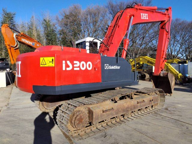 1991 IHI IS-200G crawler excavator, rear three-quarter view 1991 IHI IS-200G crawler excavator, rear three-quarter view