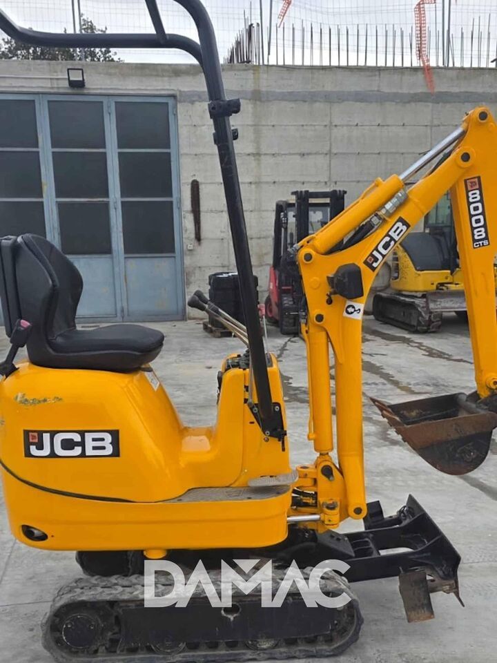 2015 JCB 8008 CTS mini excavator, side view 2015 JCB 8008 CTS mini excavator, side view