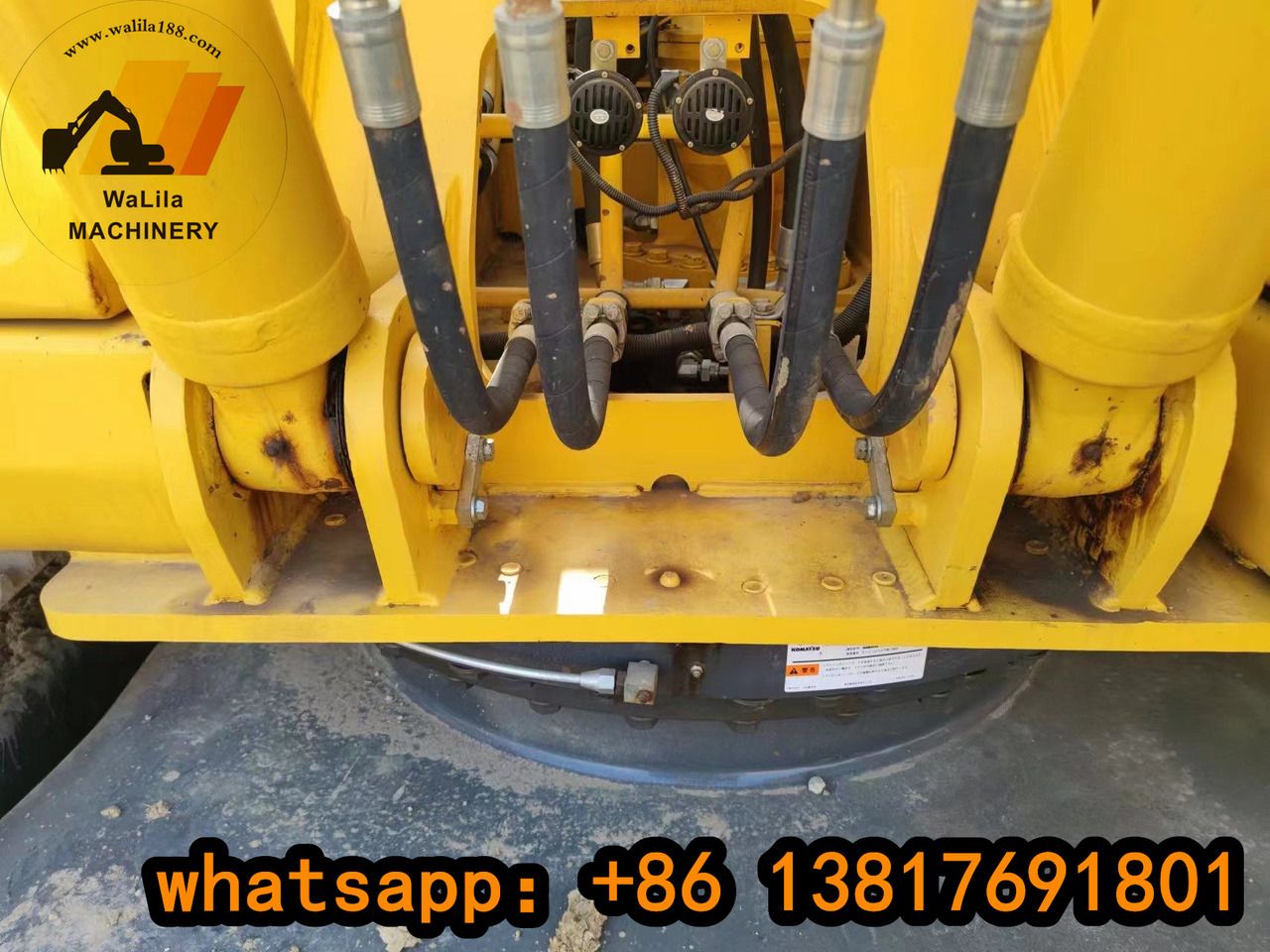 Escavatore cingolato Komatsu PC220-8 del 2022, attacchi idraulici del braccio Escavatore cingolato Komatsu PC220-8 del 2022, attacchi idraulici del braccio