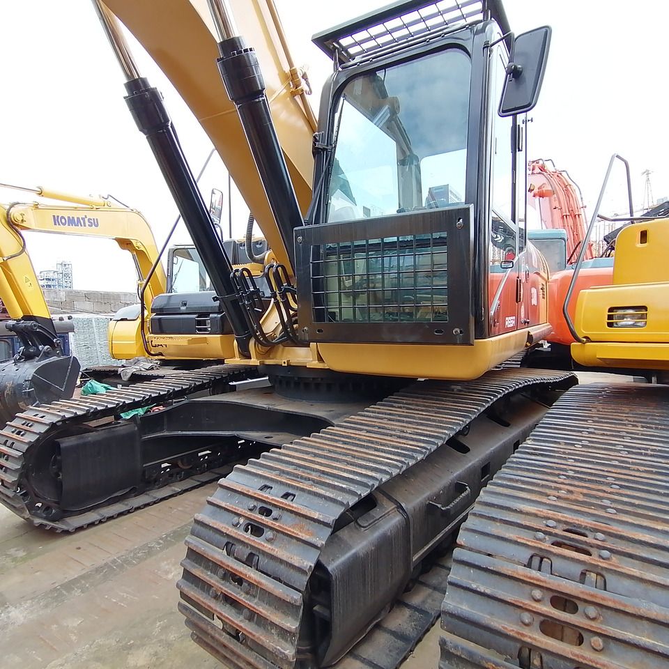 2023 Caterpillar 330D crawler excavator, front three-quarter view 2023 Caterpillar 330D crawler excavator, front three-quarter view