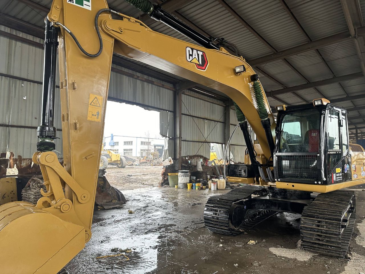2022 Caterpillar 315D crawler excavator, side view 2022 Caterpillar 315D crawler excavator, side view