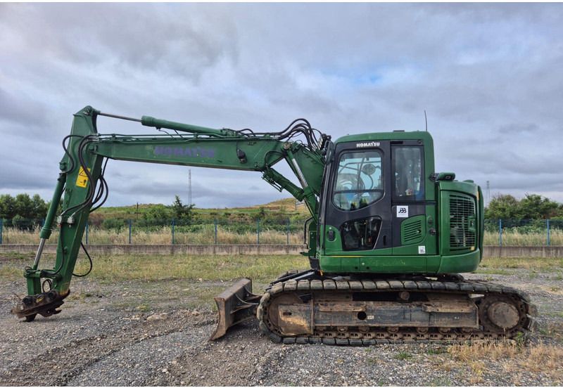 2018 Komatsu PC138US-11 crawler excavator, side profile view