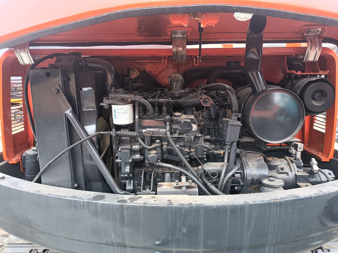 2022 Doosan DH60-7 mini excavator engine compartment view 2022 Doosan DH60-7 mini excavator engine compartment view