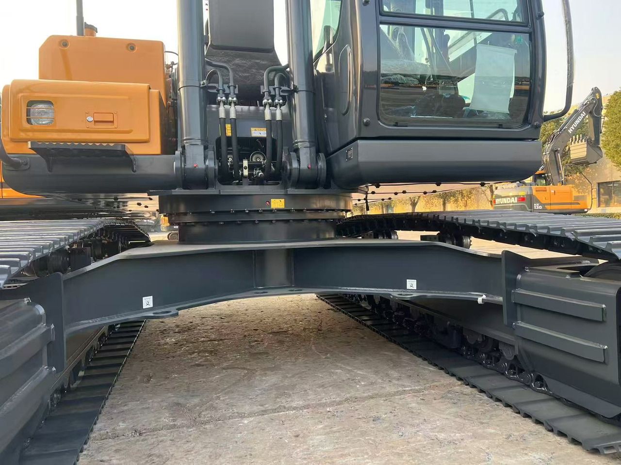 2026 Hyundai HX220HD crawler excavator undercarriage view 2026 Hyundai HX220HD crawler excavator undercarriage view