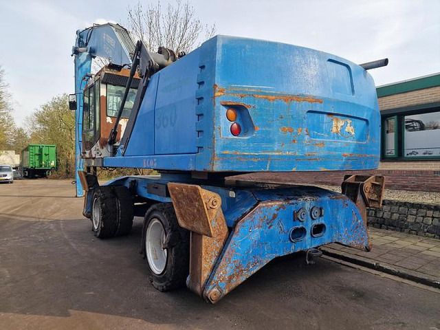 2009 Terex MHL360 material handler, rear three-quarter view 2009 Terex MHL360 material handler, rear three-quarter view