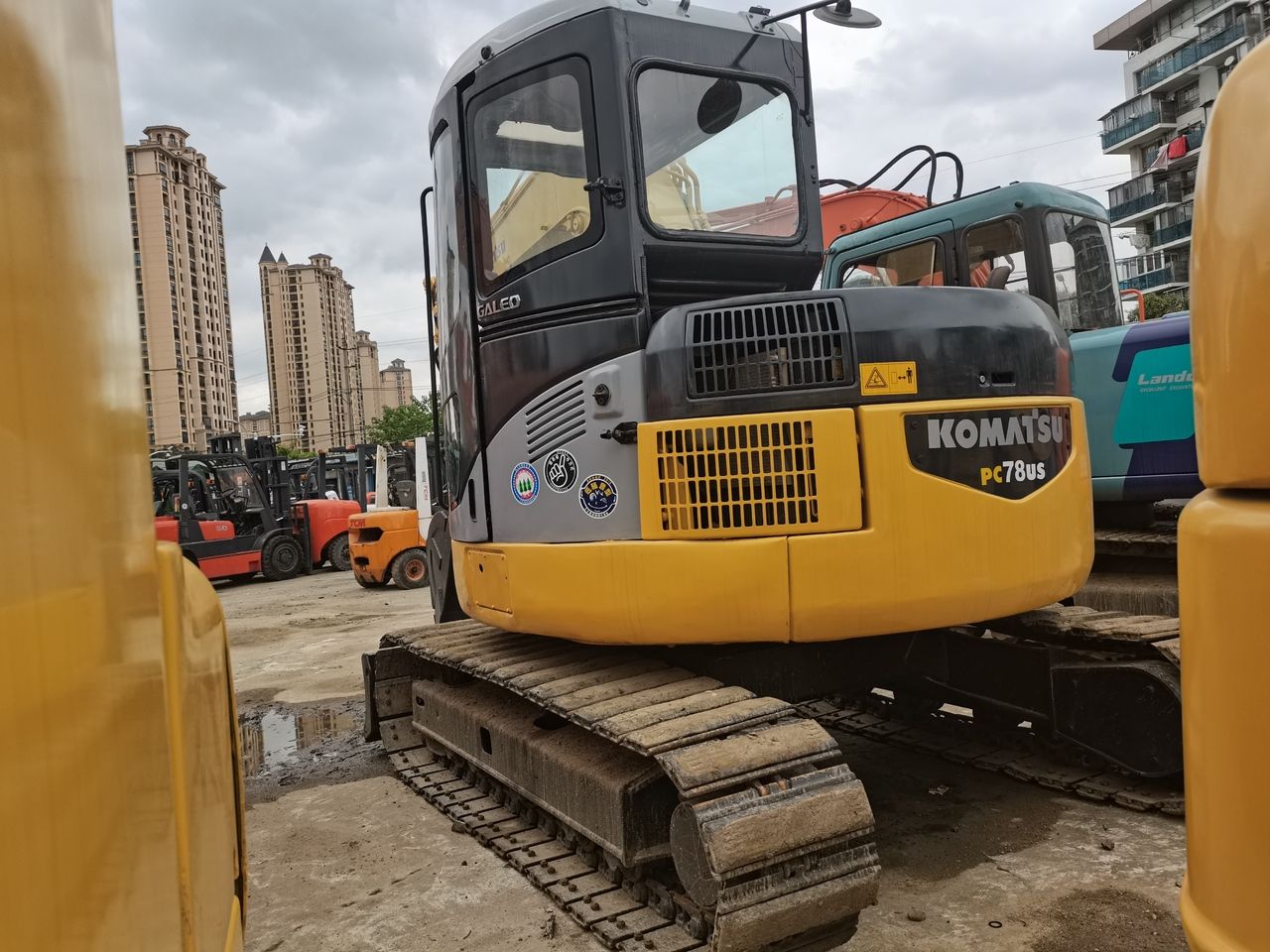 2013 Komatsu PC78US mini excavator rear three-quarter view