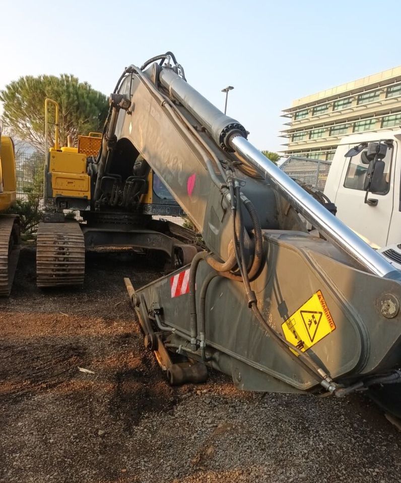 Volvo EC210BNL crawler excavator, front three-quarter view Volvo EC210BNL crawler excavator, front three-quarter view