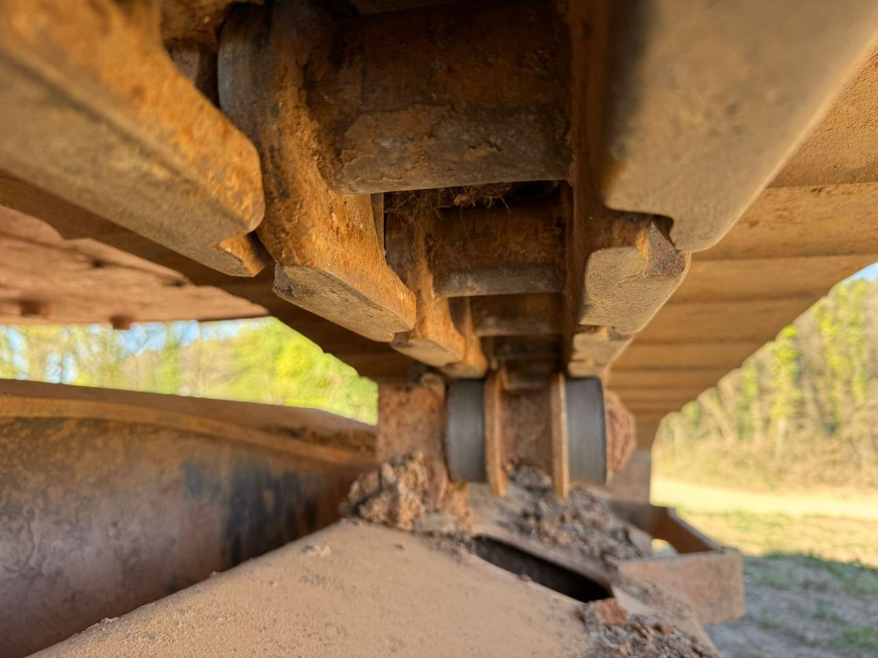 2016 Komatsu PC228 USCL-10 crawler excavator track detail