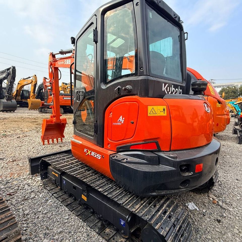 2023 Kubota KX165 mini excavator, rear three-quarter view 2023 Kubota KX165 mini excavator, rear three-quarter view