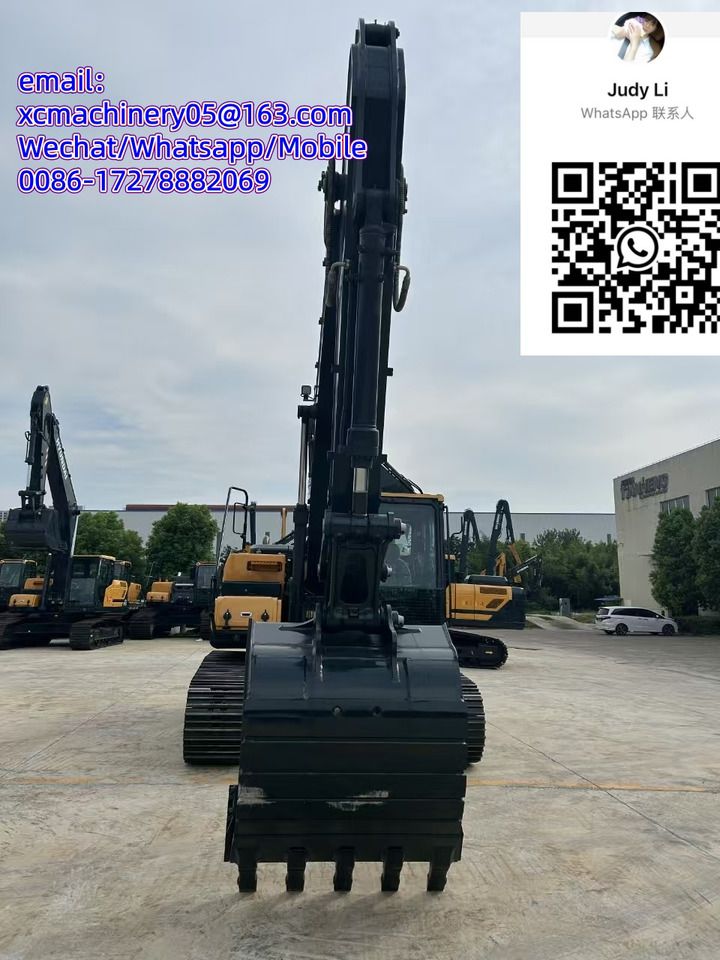 2026 Hyundai HX220L crawler excavator, front view of bucket and boom
