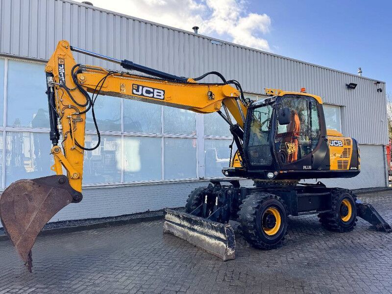 2020 JCB JS145W wheel excavator side view 2020 JCB JS145W wheel excavator side view
