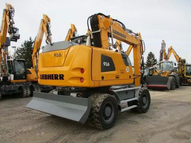 2023 Liebherr A916 Litronic wheel excavator, rear three-quarter view 2023 Liebherr A916 Litronic wheel excavator, rear three-quarter view