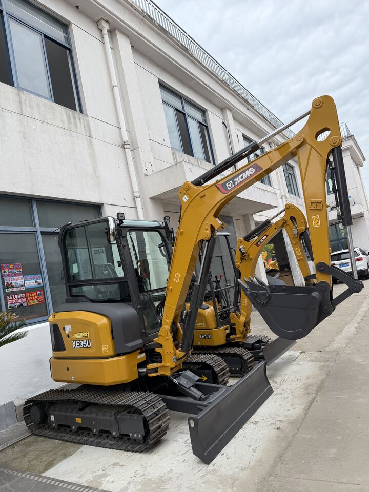 2026 XCMG XE35U crawler excavator, side view 2026 XCMG XE35U crawler excavator, side view