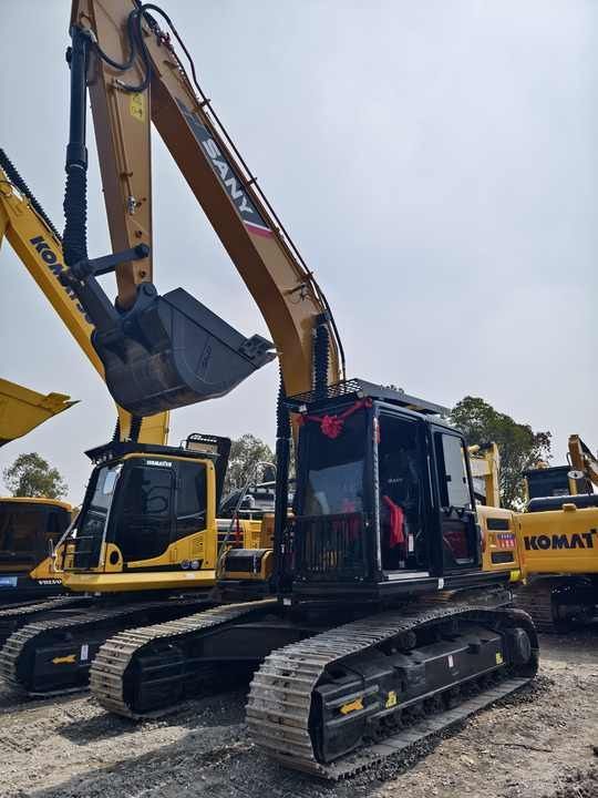 2022 Sany SY215 crawler excavator, front three-quarter view 2022 Sany SY215 crawler excavator, front three-quarter view