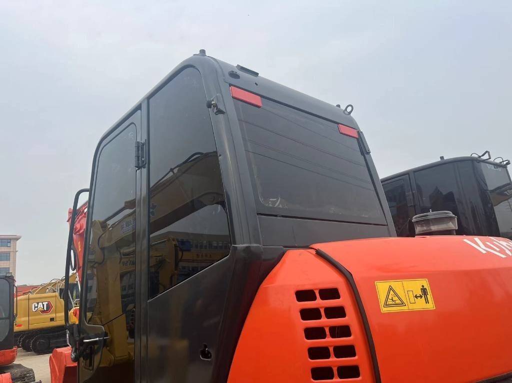 2025 Kubota 183 crawler excavator cab detail 2025 Kubota 183 crawler excavator cab detail