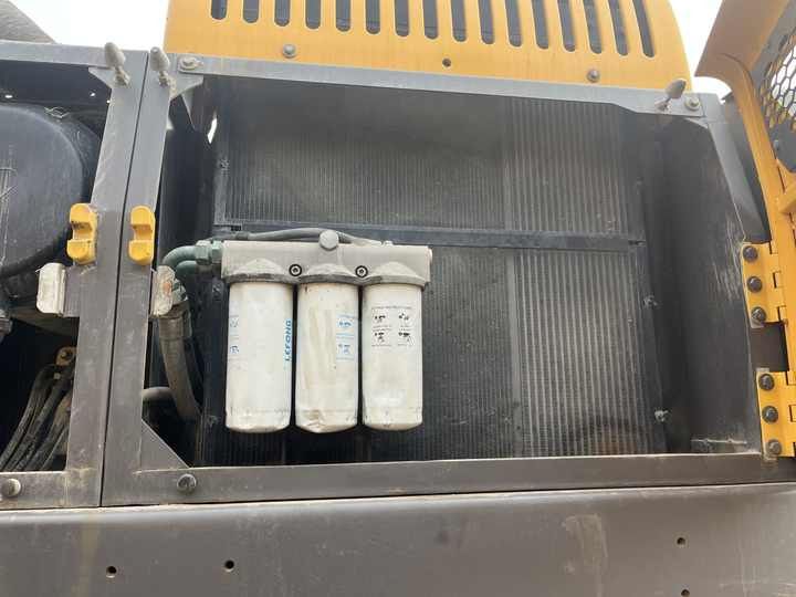2018 Volvo EC480DL crawler excavator engine compartment detail