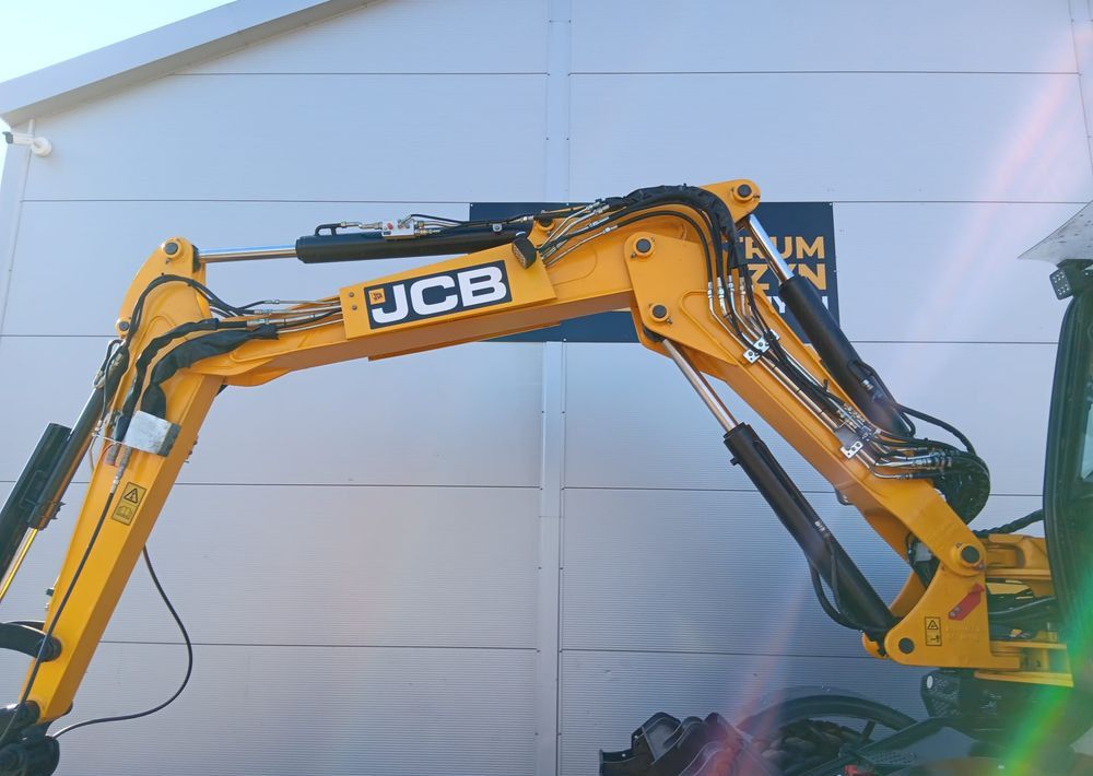 2024 JCB HYDRADIG 110W wheel excavator boom detail 2024 JCB HYDRADIG 110W wheel excavator boom detail