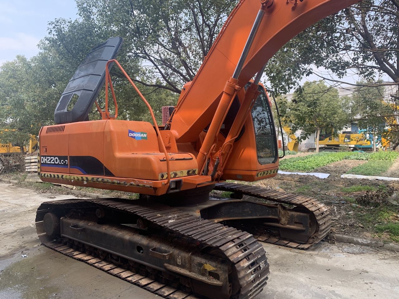 2012 Doosan DH220LC-7 crawler excavator, rear three-quarter view