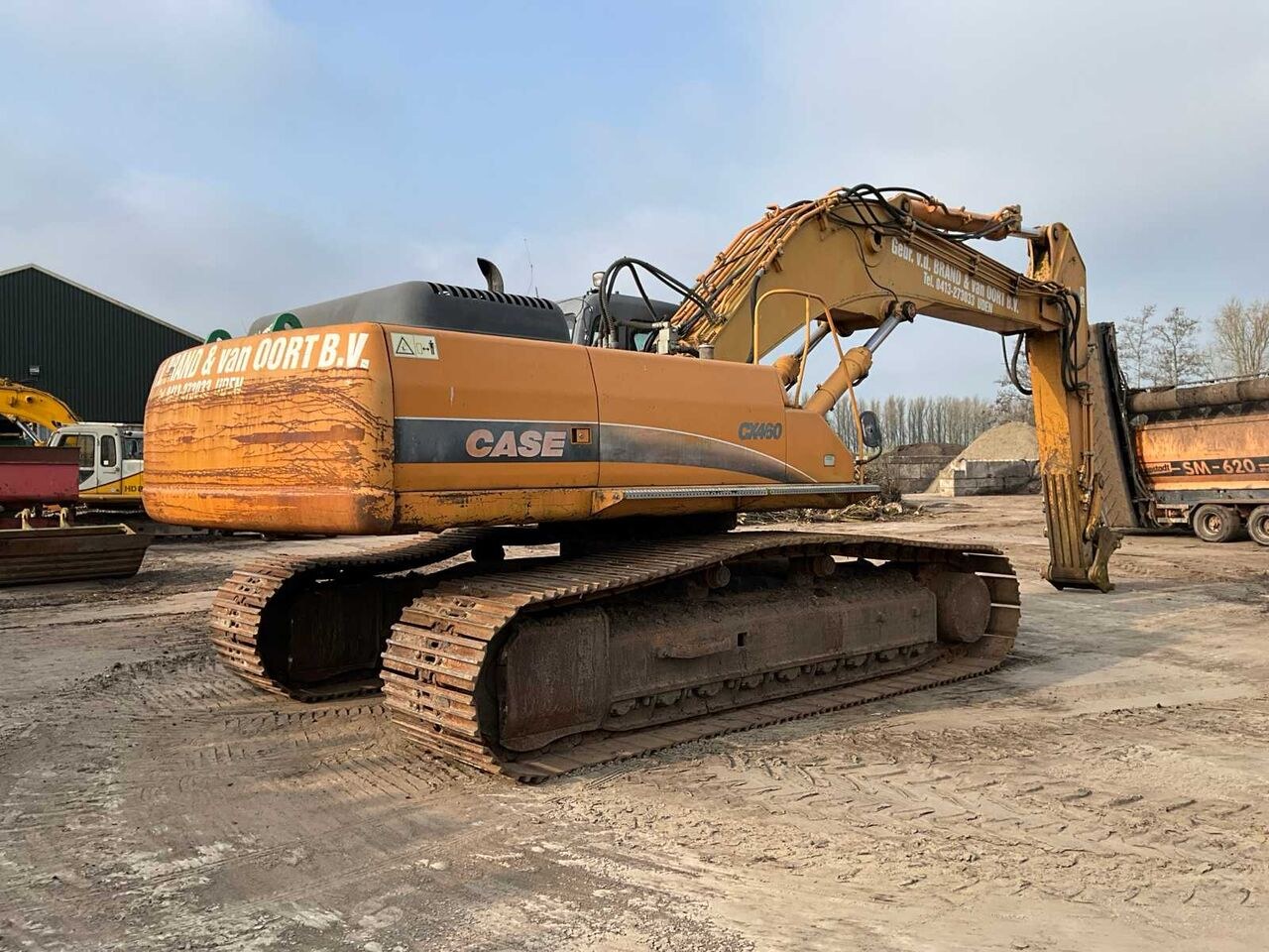 2006 CASE CX460 crawler excavator, rear three-quarter view 2006 CASE CX460 crawler excavator, rear three-quarter view