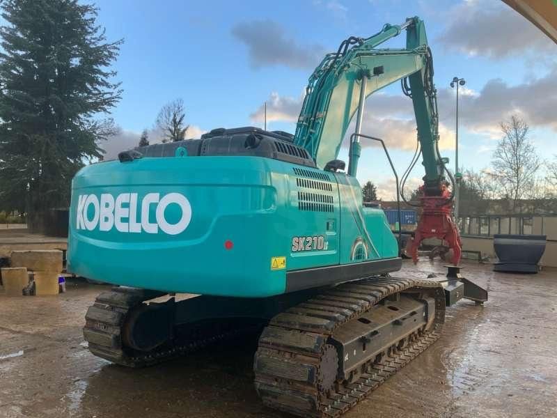 2020 Kobelco SK210LC-10E material handler, rear three-quarter view 2020 Kobelco SK210LC-10E material handler, rear three-quarter view